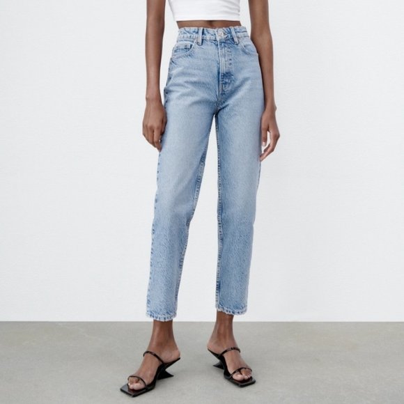 Zara Denim - Zara Vintage Style Light Wash Blue Denim High Rise Tapered Leg Mom Jeans Size 4
